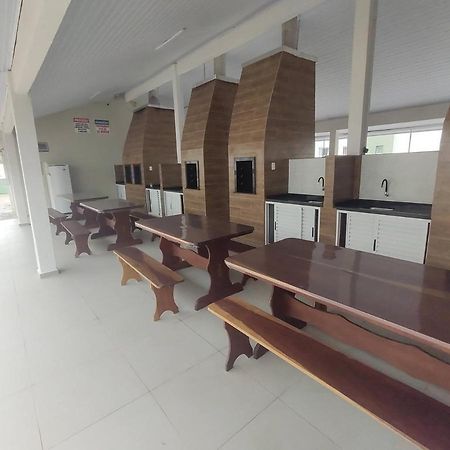 Apto Espetacular A 50 M Do Mar Em Condominio Com Piscinas Maravilhosas Гуаратуба Экстерьер фото